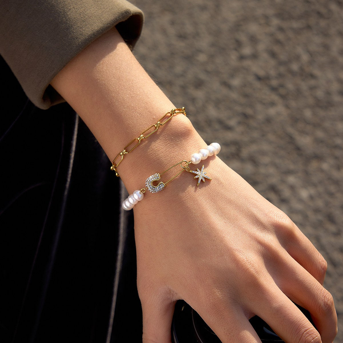 Muse Pearl Safety Pin Bracelet