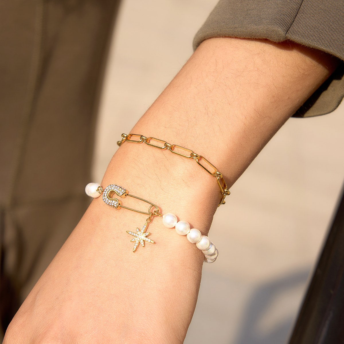 Muse Pearl Safety Pin Bracelet