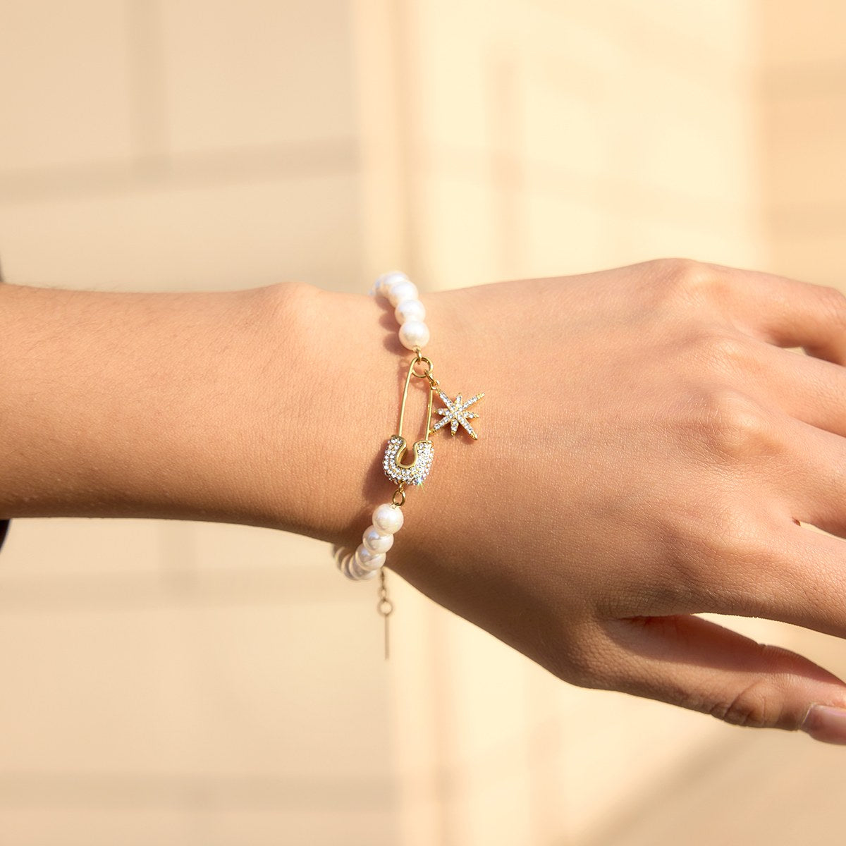 Muse Pearl Safety Pin Bracelet