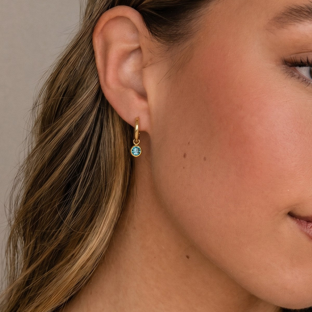 Glowing Aqua Solitaire Drop Hoops