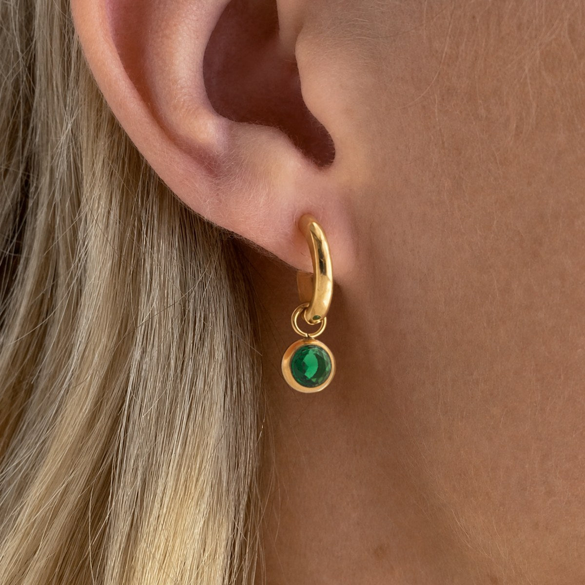 Reset Green Solitaire Drop Hoops