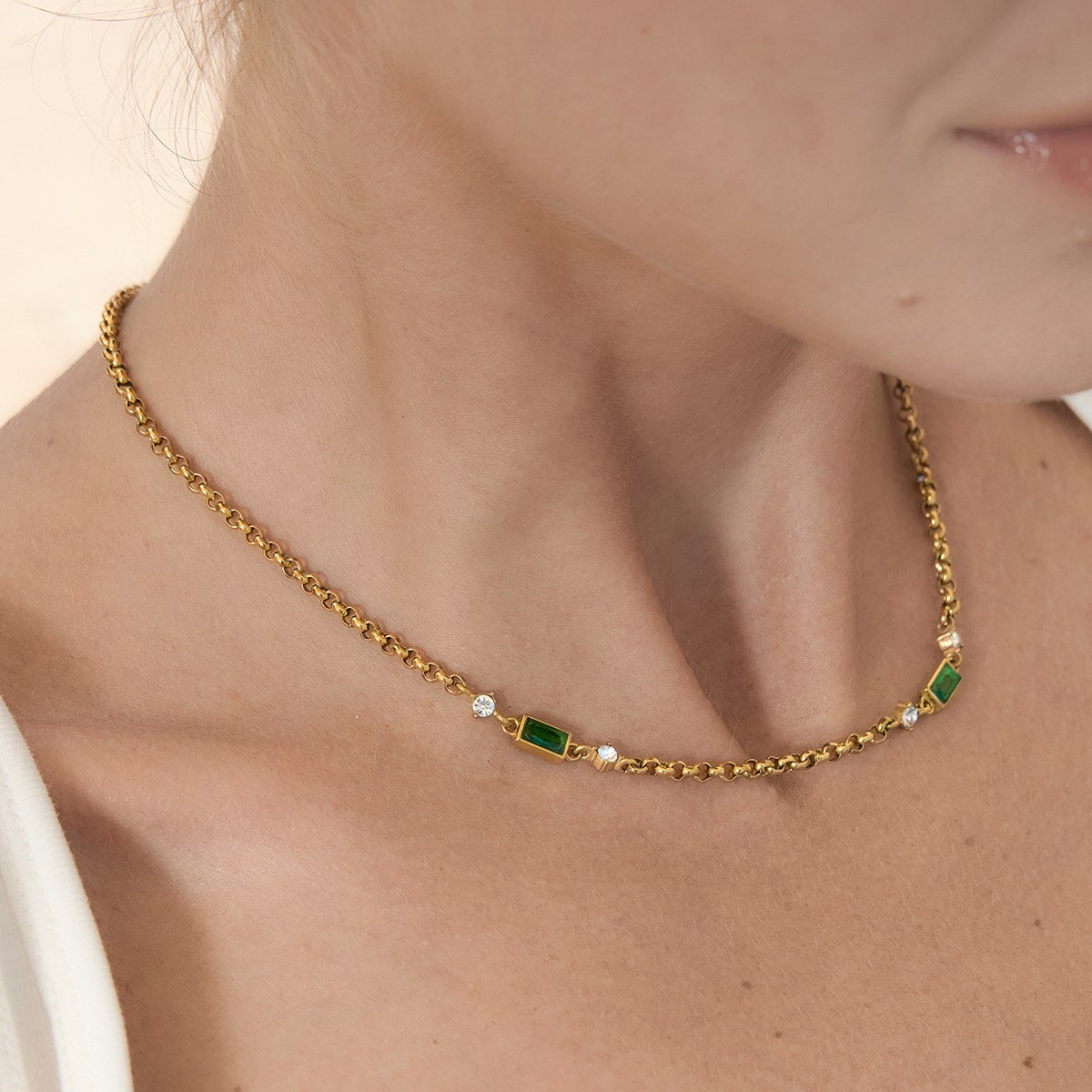 Reset Emerald Bar Chain Necklace