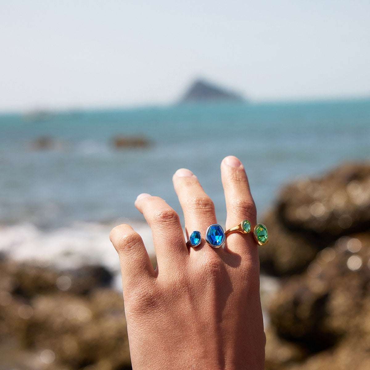 Aura Blue Hexagon Open Ring · Silver