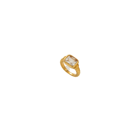 Faye Solitaire Ring